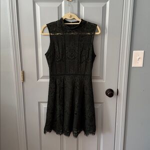BB Dakota Lace Short Dress - Dark Green